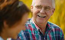 Chế độ dinh dưỡng và thuốc men hợp với người cao tuổi